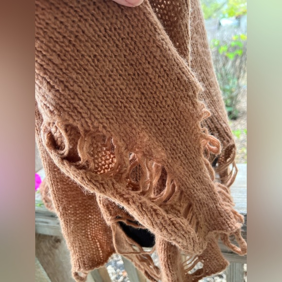 Wildfox Mocha Oversized Knit Shredded Detail Heart Accent Pullover Sweater - Picture 4 of 10